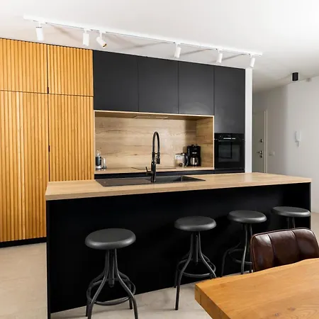 Aqua Blue By Belmont Realty Apartment *