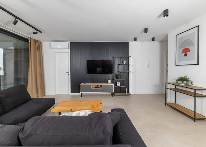 Aqua Blue By Belmont Realty * Privlaka (Zadar)