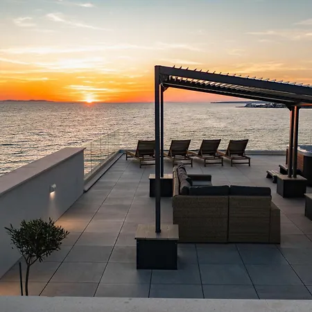 Aqua Blue By Belmont Realty Apartment *