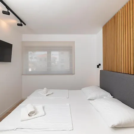 Aqua Blue By Belmont Realty Apartment *