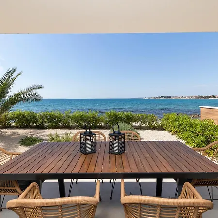 Apartment Aqua Blue By Belmont Realty