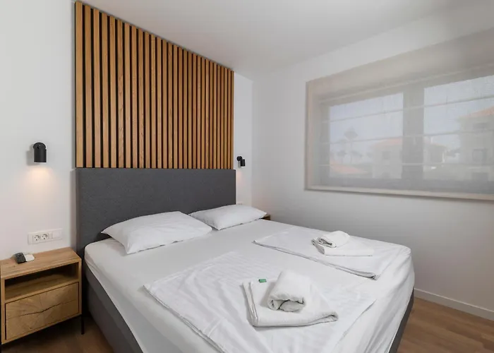 Aqua Blue By Belmont Realty Apartman *