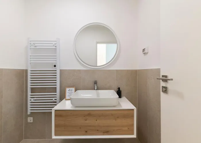 Aqua Blue By Belmont Realty Apartmán