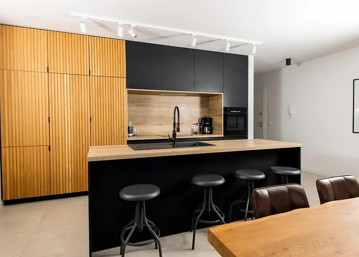 Aqua Blue By Belmont Realty Apartman *